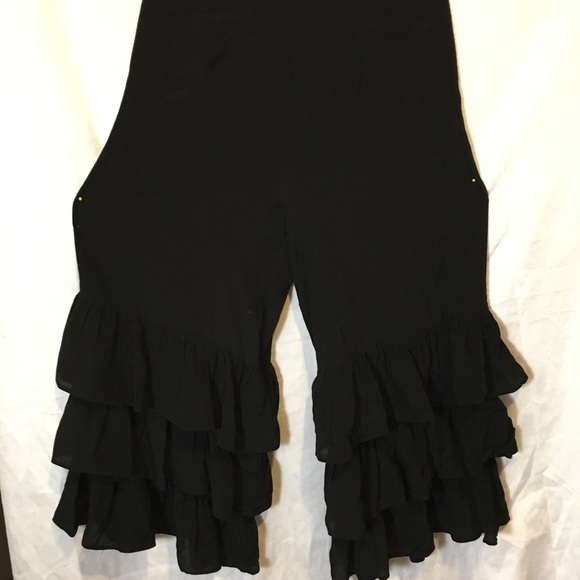 Zara Ruffled pants - Picture 2 of 3